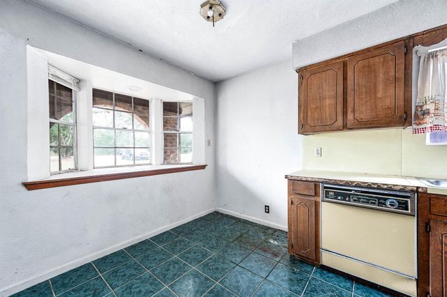 1431 County Road 934, Sweeny, TX 77480