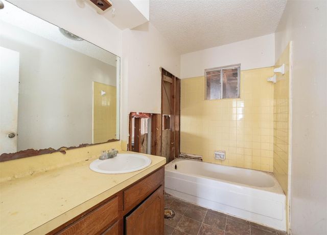 1431 County Road 934, Sweeny, TX 77480