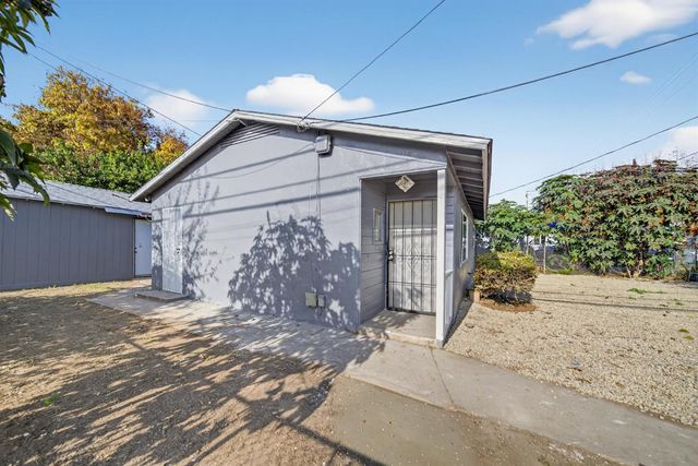 622 S 11th Street, Fresno, CA 93702