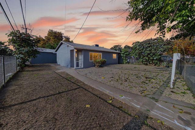 622 S 11th Street, Fresno, CA 93702