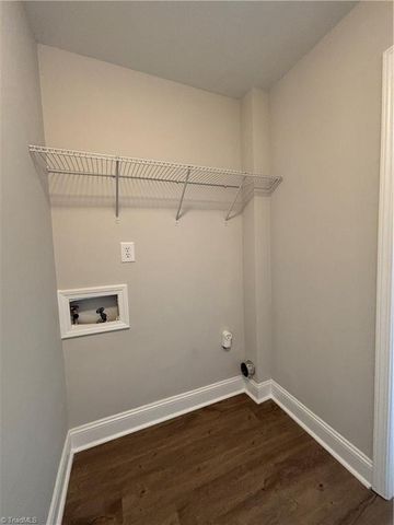 1041 Duchess Court, Winston-salem, NC 27107