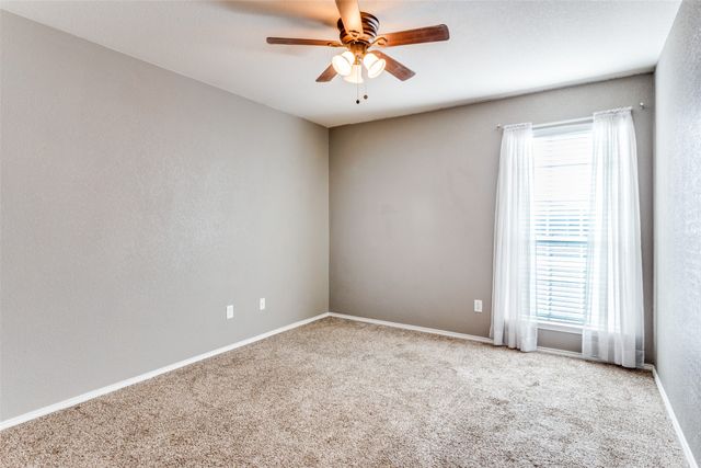 941 La Sierra Drive, Crowley, TX 76036