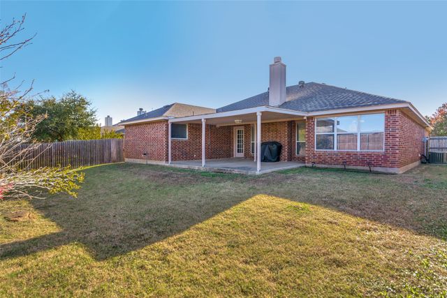 941 La Sierra Drive, Crowley, TX 76036