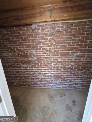 2000 Hollis Street, Athens, GA 30605