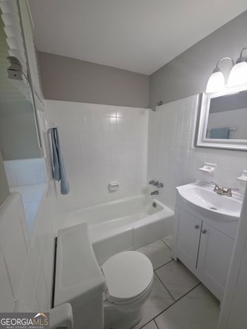 2000 Hollis Street, Athens, GA 30605