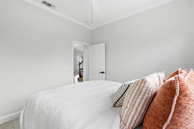 9240 SAN MARTIN BOULEVARD NE, St Petersburg, FL 33702