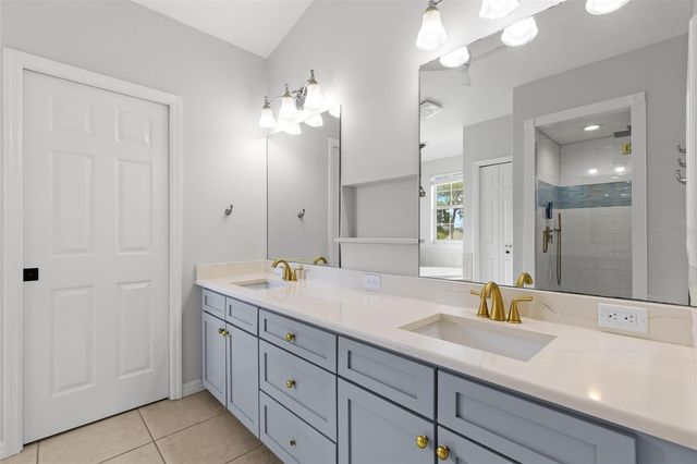 9240 SAN MARTIN BOULEVARD NE, St Petersburg, FL 33702