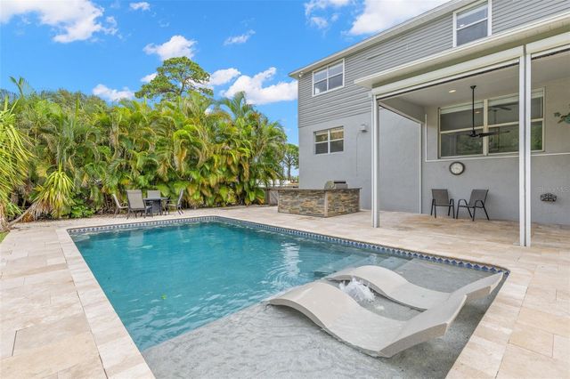 9240 SAN MARTIN BOULEVARD NE, St Petersburg, FL 33702