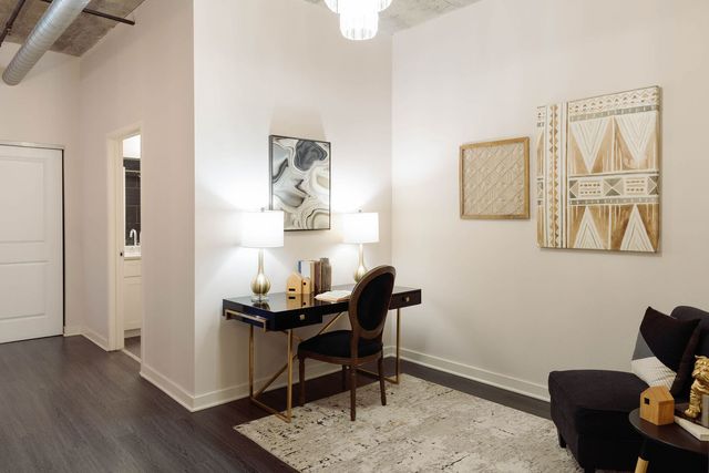 50 E 16th Street 402, Chicago, IL 60616