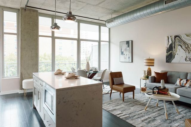 50 E 16th Street 402, Chicago, IL 60616