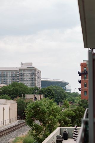 50 E 16th Street 402, Chicago, IL 60616