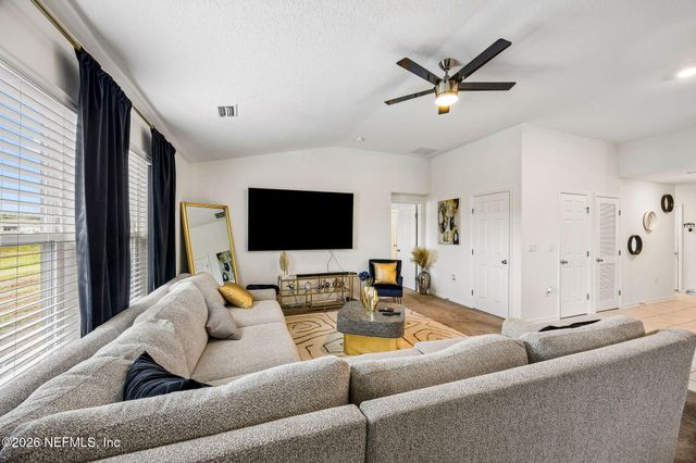 1270 PANTHER LAKE Parkway, Jacksonville, FL 32221