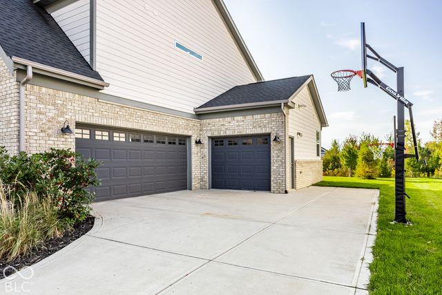 83 Chatham Green Court, Westfield, IN 46074