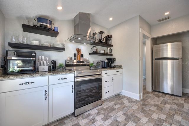 117 E EUCLID AVENUE, Deland, FL 32724