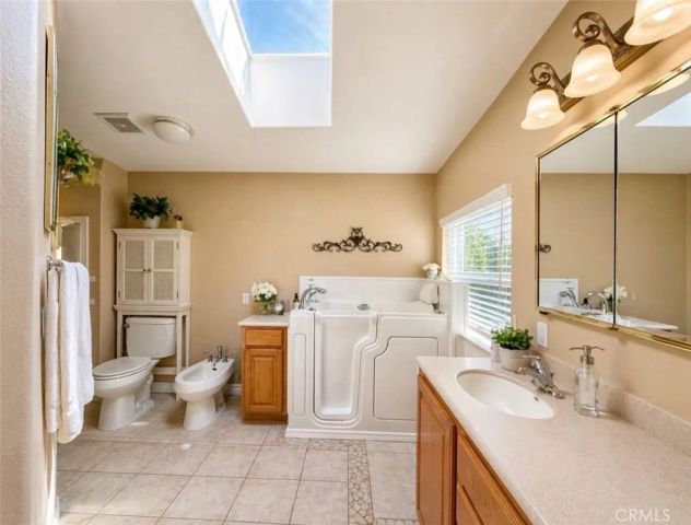 16401 Napili Lane, Huntington Beach, CA 92649