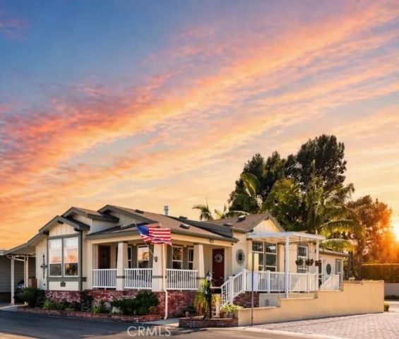 16401 Napili Lane, Huntington Beach, CA 92649