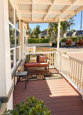 16401 Napili Lane, Huntington Beach, CA 92649