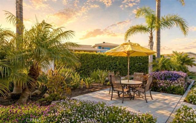 16401 Napili Lane, Huntington Beach, CA 92649