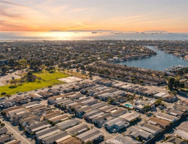 16401 Napili Lane, Huntington Beach, CA 92649