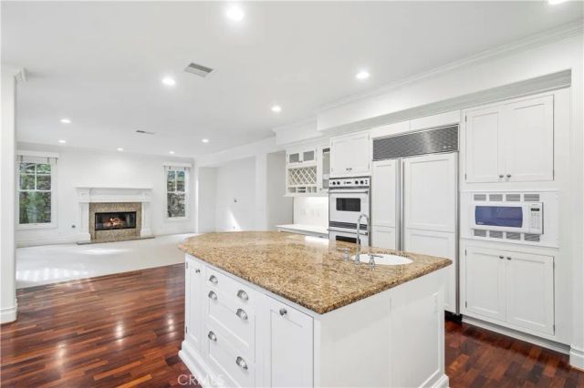 15 Jupiter Hills Drive, Newport Beach, CA 92660