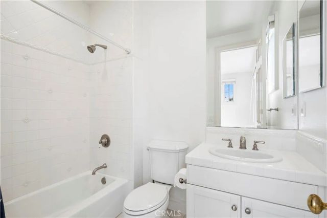 15 Jupiter Hills Drive, Newport Beach, CA 92660