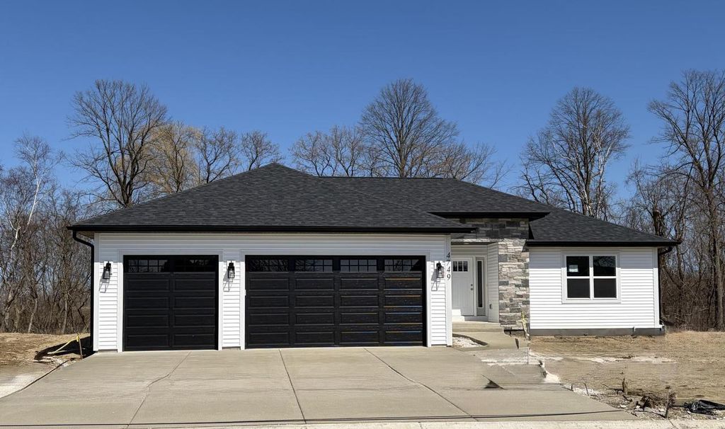 4749 Piper LANE, Mount Pleasant, WI 53403