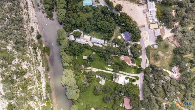 8570 River Road, New Braunfels, TX 78132