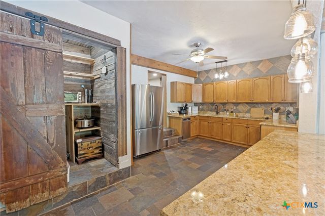 8570 River Road, New Braunfels, TX 78132