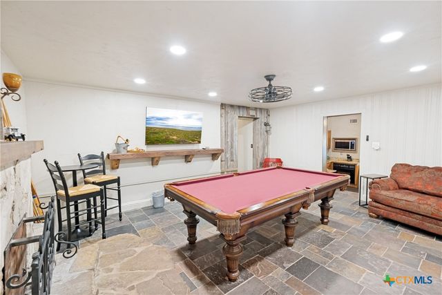 8570 River Road, New Braunfels, TX 78132