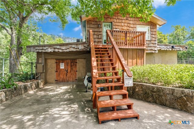 8570 River Road, New Braunfels, TX 78132