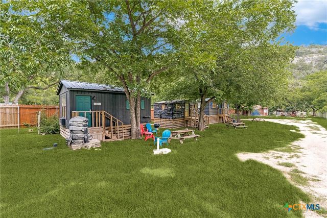 8570 River Road, New Braunfels, TX 78132