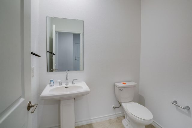 114 Stinchcomb RD, Hutto, TX 78634