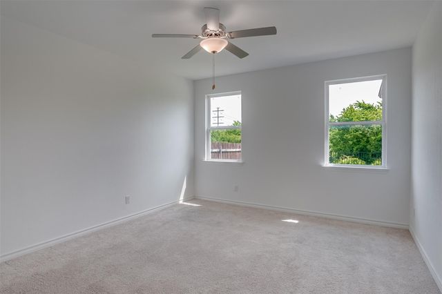 114 Stinchcomb RD, Hutto, TX 78634