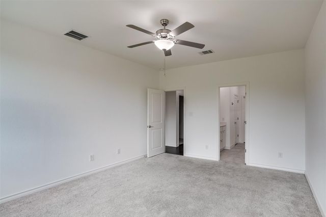 114 Stinchcomb RD, Hutto, TX 78634