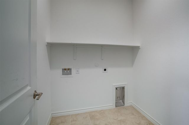 114 Stinchcomb RD, Hutto, TX 78634