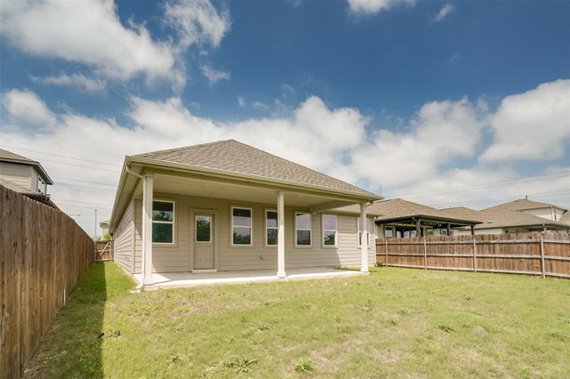 114 Stinchcomb RD, Hutto, TX 78634