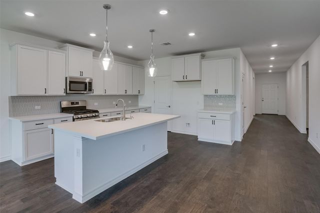 114 Stinchcomb RD, Hutto, TX 78634