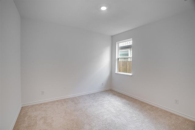 114 Stinchcomb RD, Hutto, TX 78634