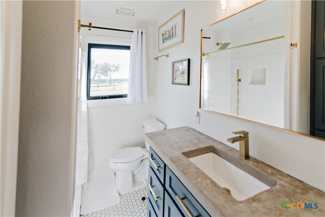 522 Mulberry Road, Cuero, TX 77954