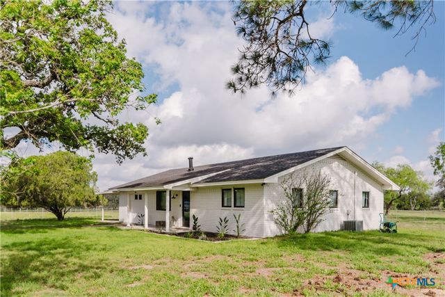 522 Mulberry Road, Cuero, TX 77954