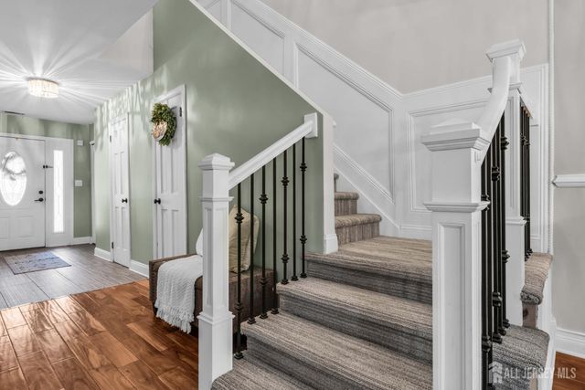 69 Lexington Circle, Old Bridge, NJ 07747