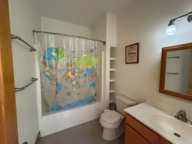 222 Andover Road, Ludlow, VT 05149