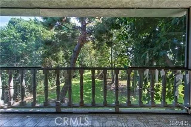 2405 Via Mariposa W 2E, Laguna Woods, CA 92637