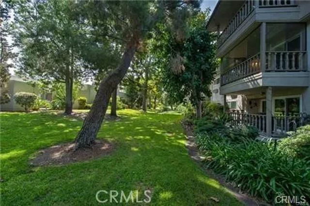 2405 Via Mariposa W 2E, Laguna Woods, CA 92637