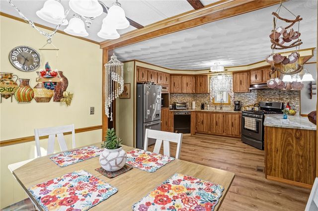 4 Leisure Way, Coventry, RI 02816