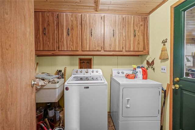 4 Leisure Way, Coventry, RI 02816