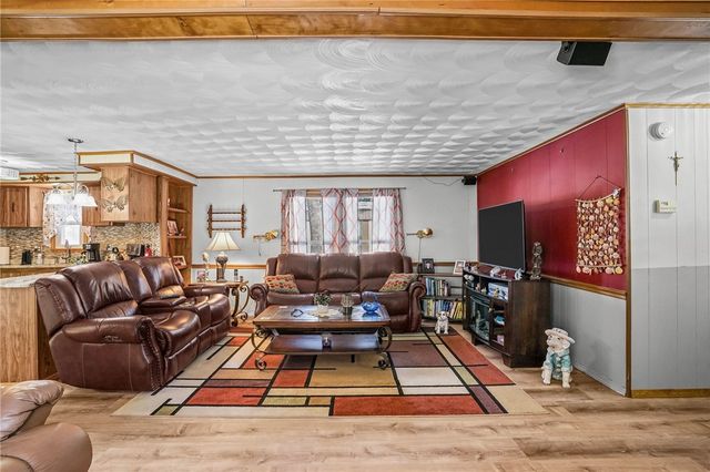 4 Leisure Way, Coventry, RI 02816