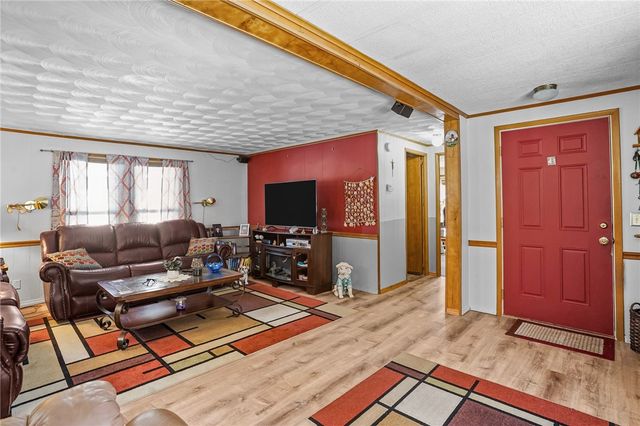 4 Leisure Way, Coventry, RI 02816