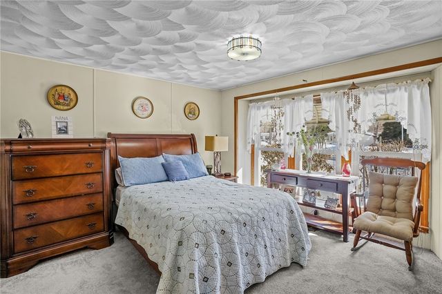 4 Leisure Way, Coventry, RI 02816