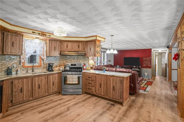 4 Leisure Way, Coventry, RI 02816